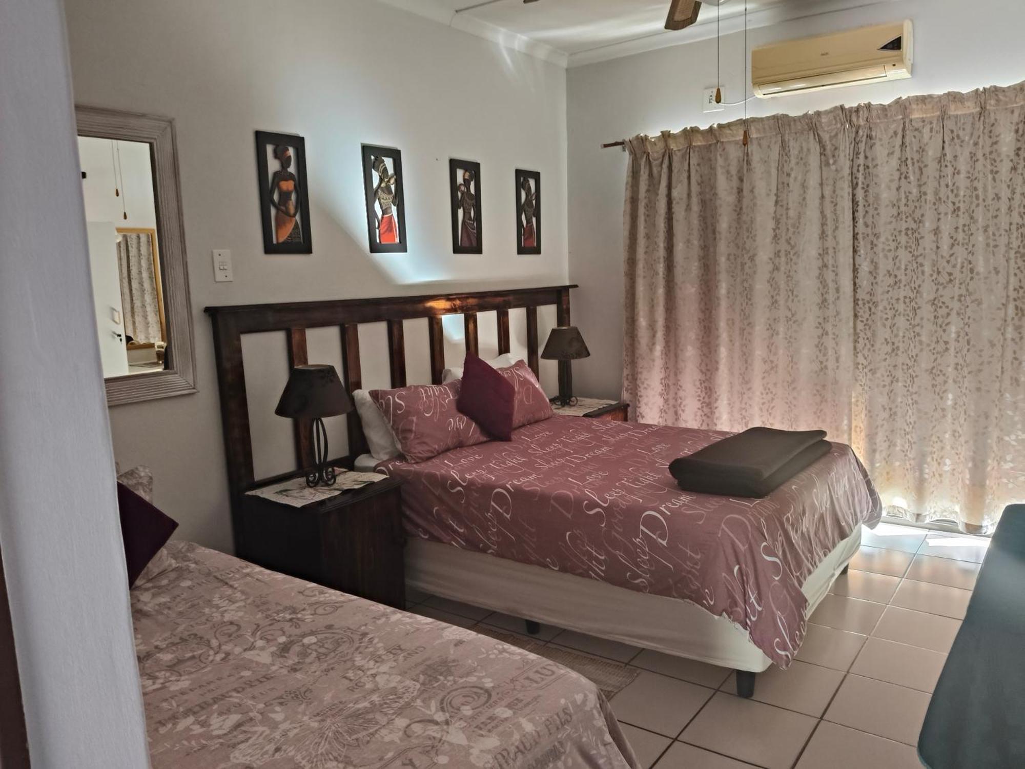 La Rochelle Inn Richards Bay Exterior photo
