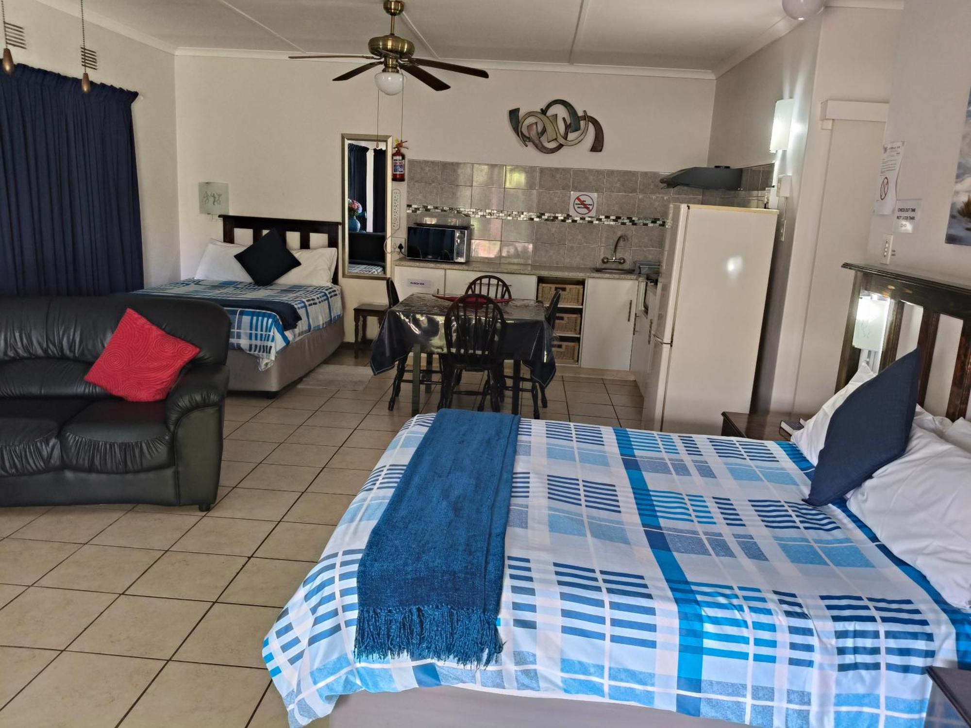 La Rochelle Inn Richards Bay Exterior photo