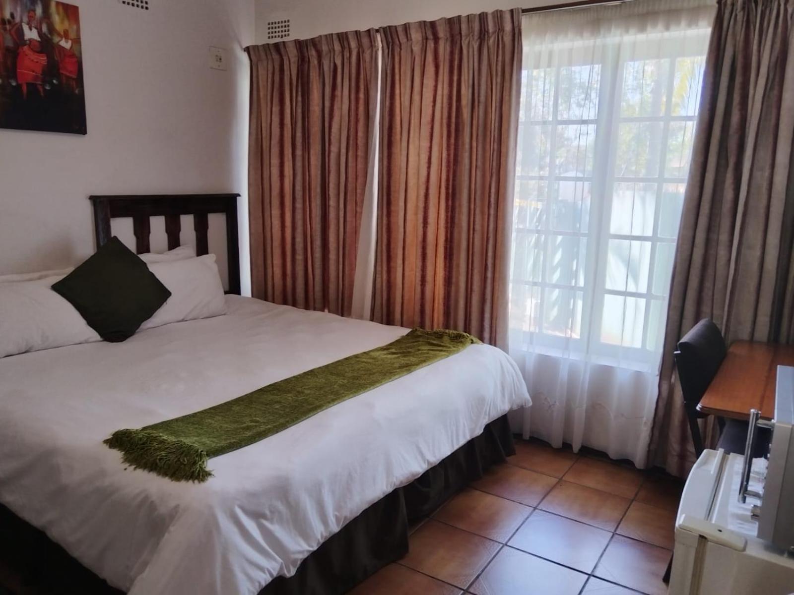 La Rochelle Inn Richards Bay Exterior photo