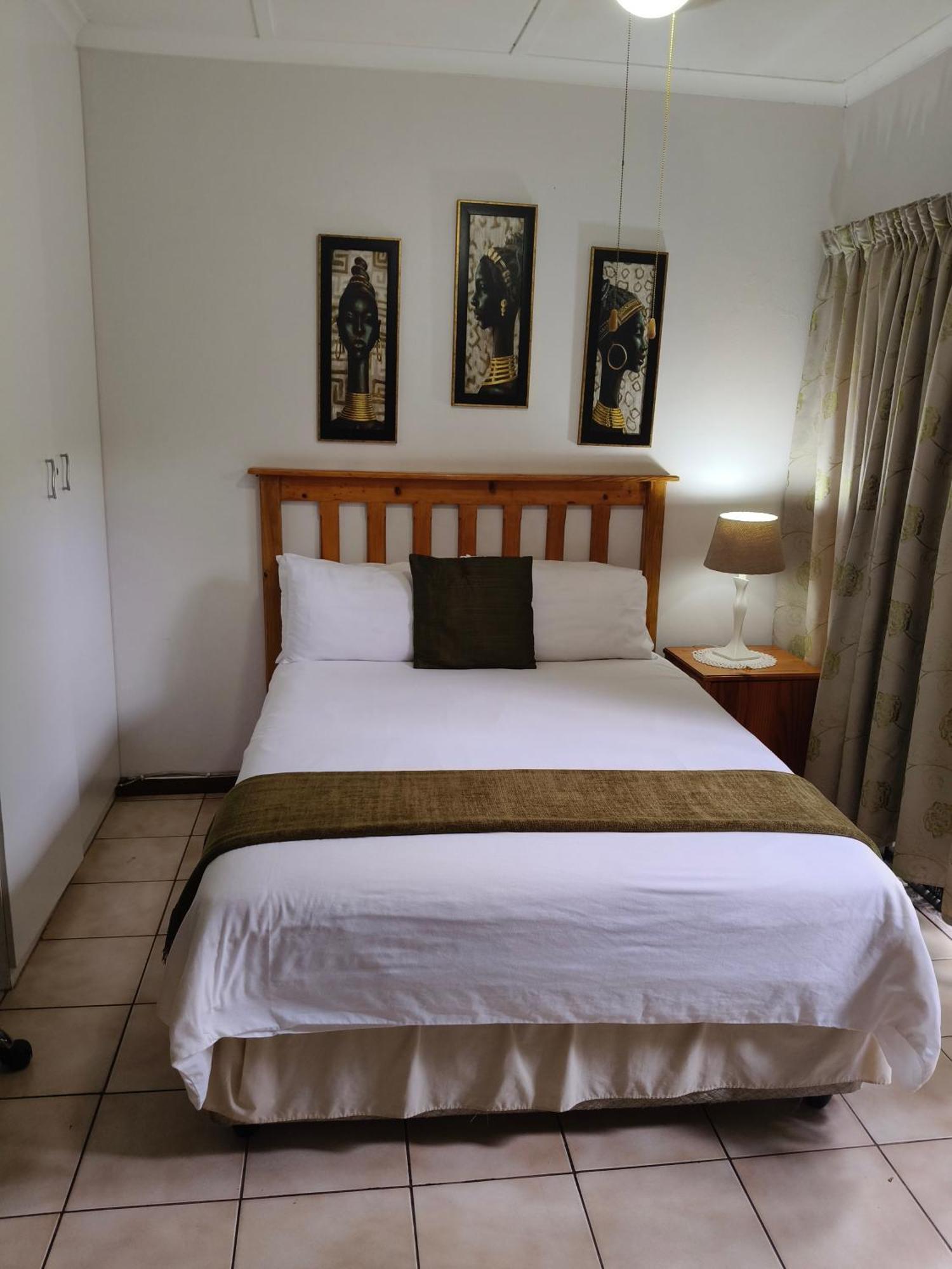La Rochelle Inn Richards Bay Exterior photo