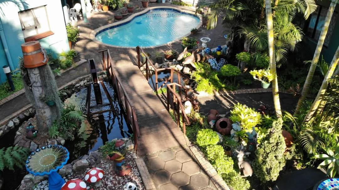 La Rochelle Inn Richards Bay Exterior photo